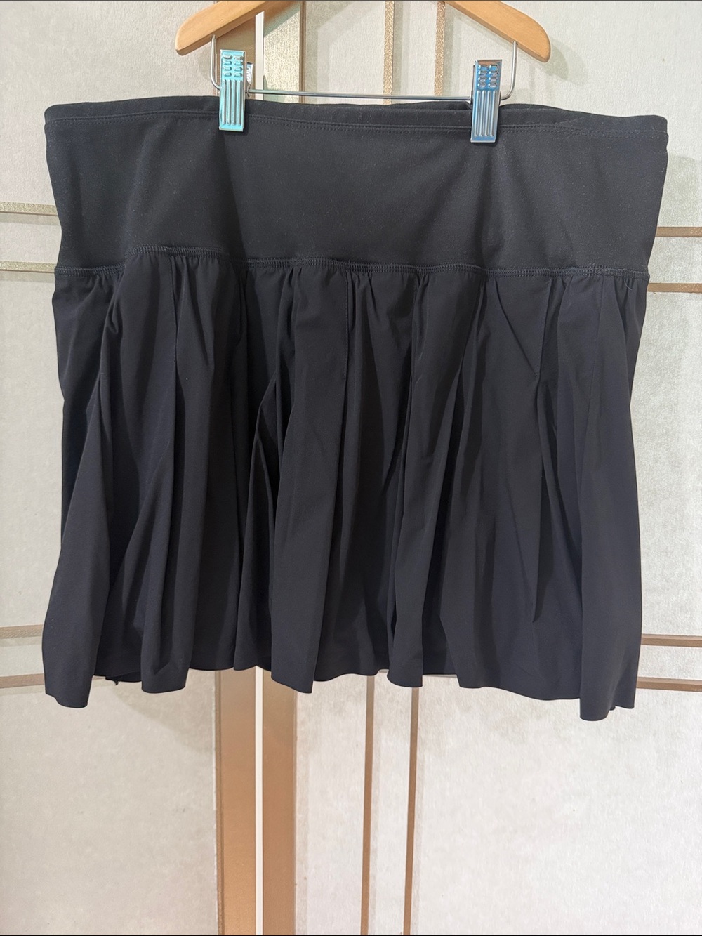 JoyLab Black Pleated Tennis Skort, extra large